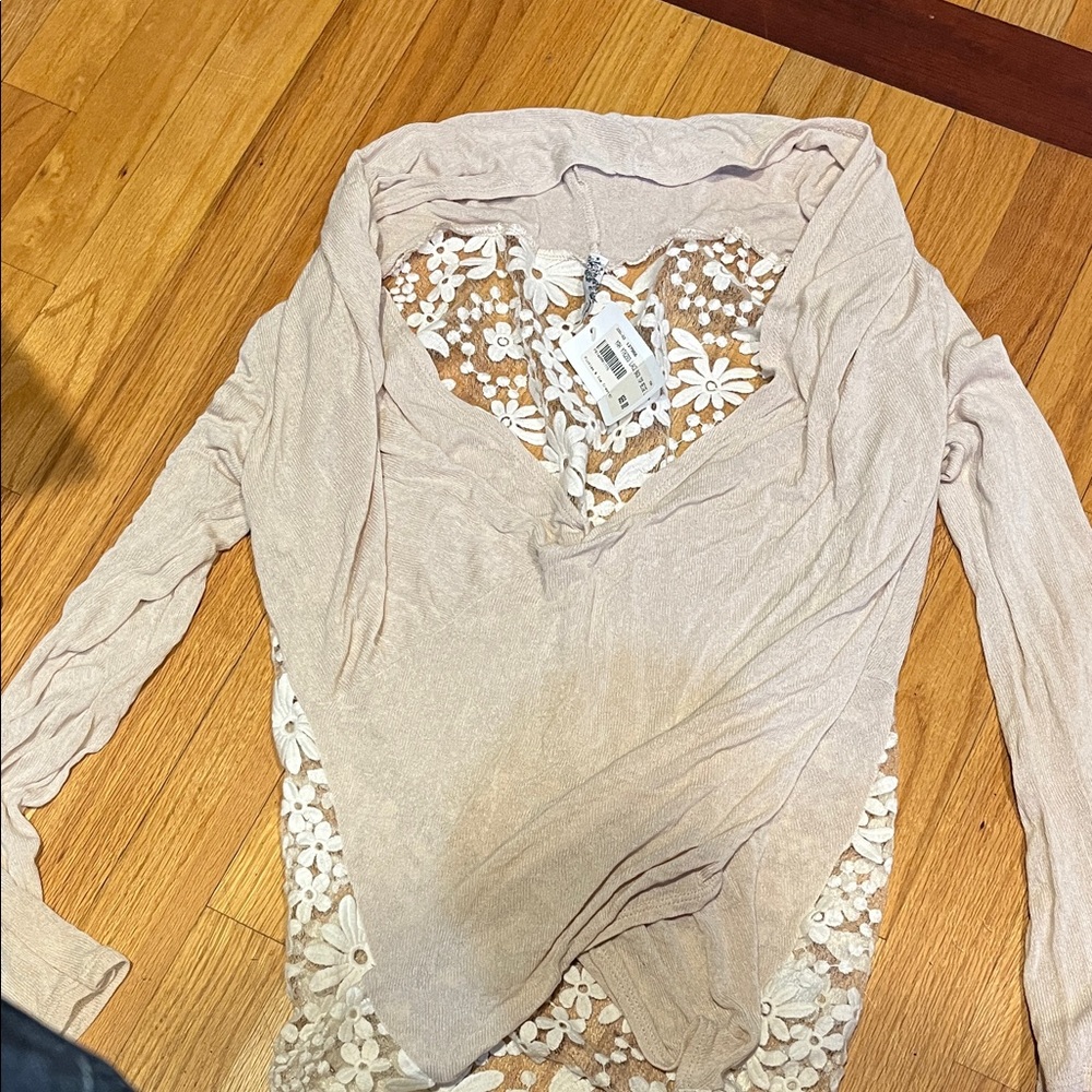 Yahada Cream Floral Lace Blouse